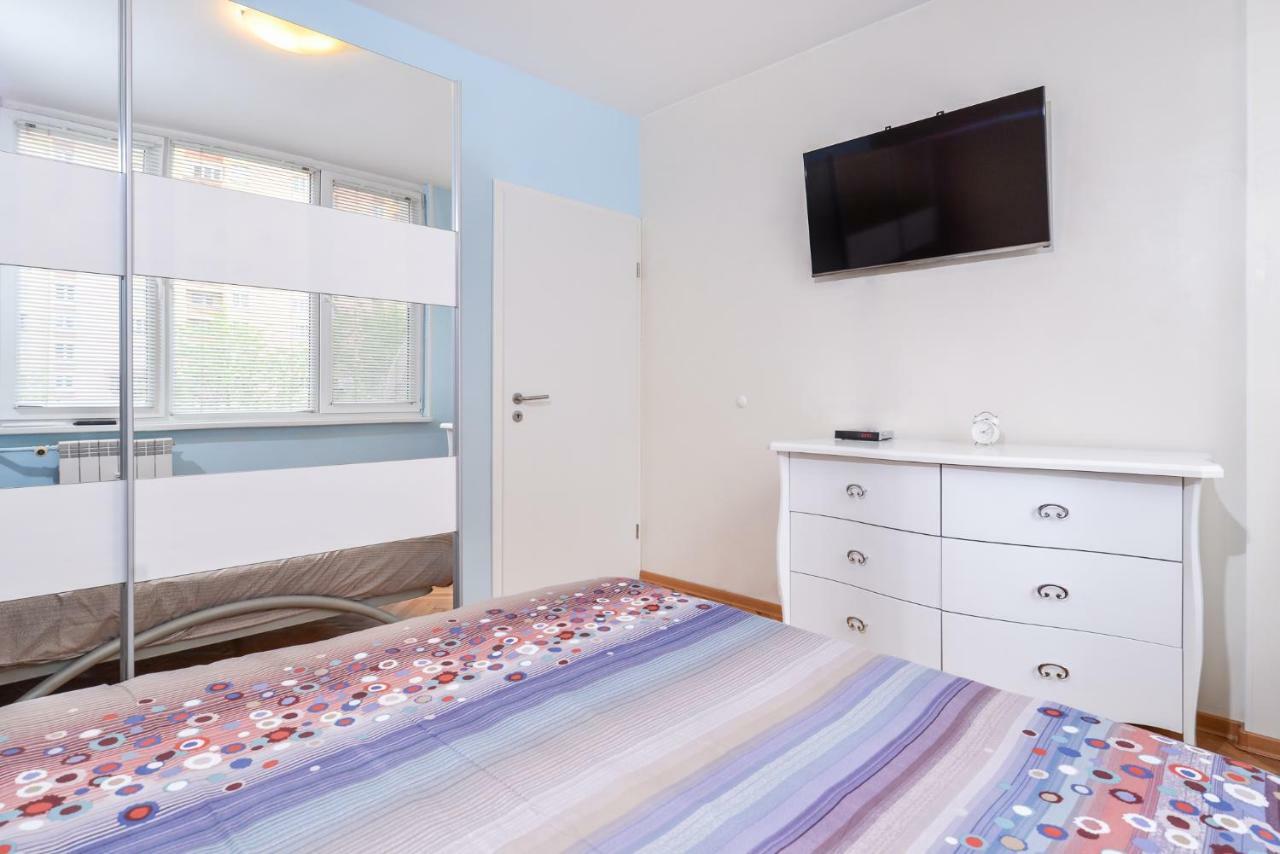 Comfortable One Bedroom Apartment In A Lively Area | Zona B5 | Russian Square Sofía Exterior foto